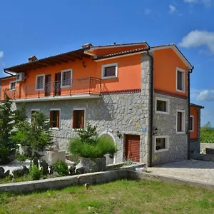 Morena Bed & Breakfast